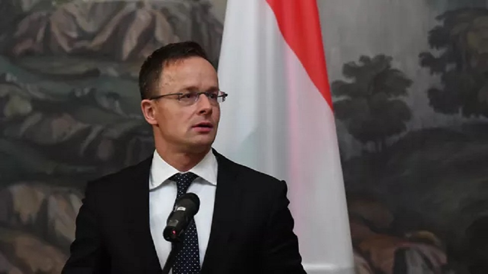 الاتحاد الأوروبي يعفي هنغاريا من تحديد سقف أسعار النفط الروسي