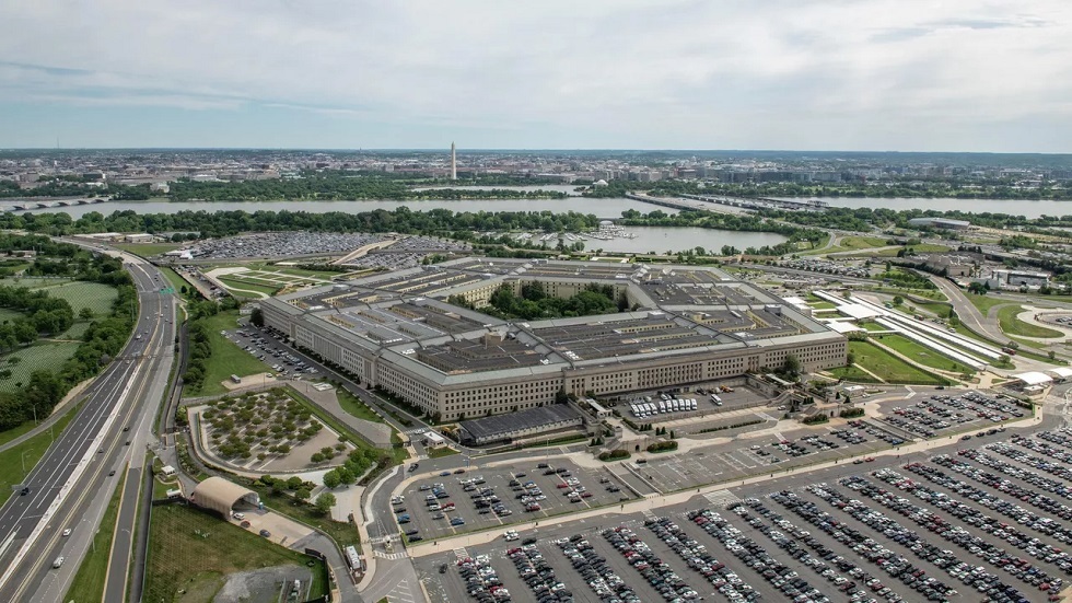البنتاغون: لدى واشنطن وموسكو قنوات اتصال متعددة للمناقشات الأمنية