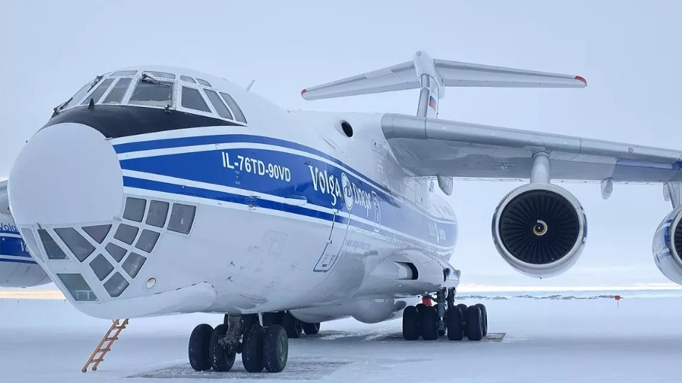 العلماء الروس يكشفون عن سبب بناء روسيا مطارا في القارة القطبية الجنوبية