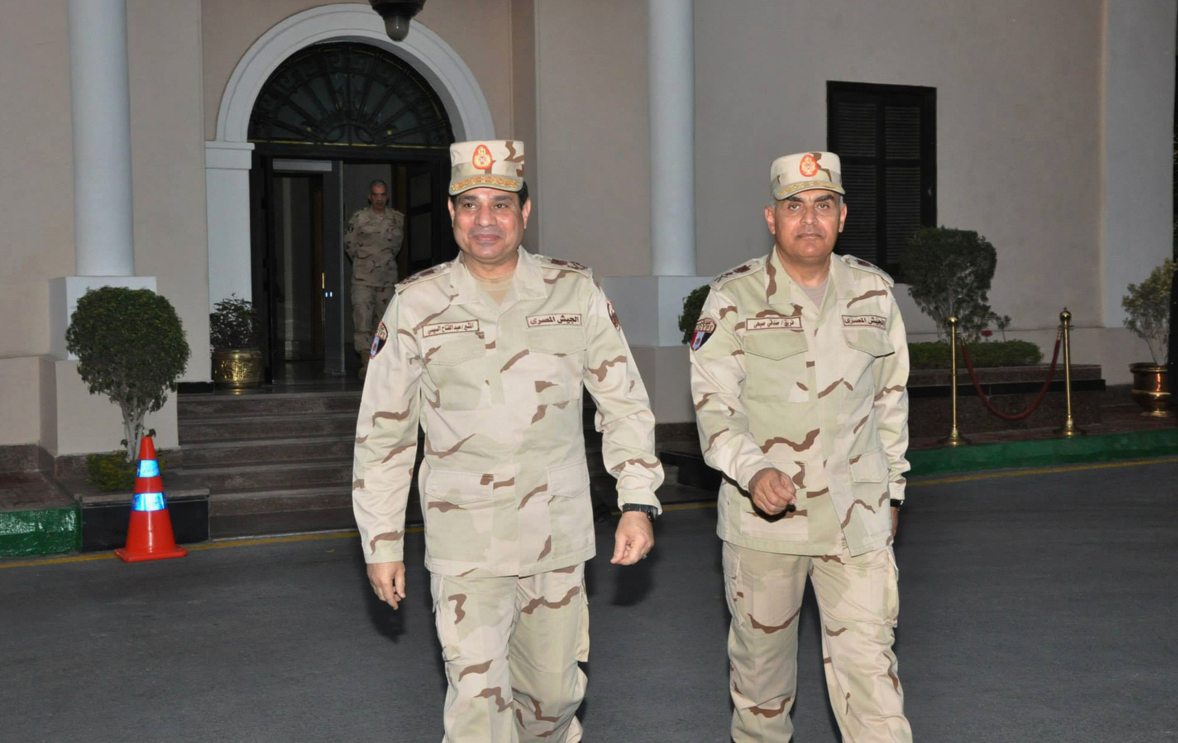 السيسي يصدر توجيهات للجيش المصري بشأن الأسلحة