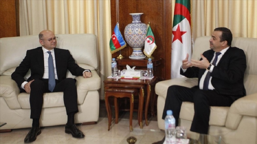 الجزائر وأذربيجان توقعان مذكرة تفاهم لتعزيز التعاون في مجال الطاقة