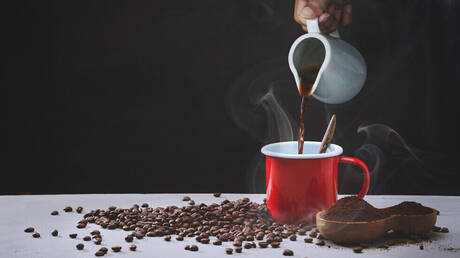 لماذا يجب أن تتوقف فورا عن شرب القهوة على معدة فارغة في الصباح؟