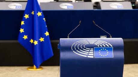 الاتحاد الأوروبي يدرس حظر استيراد الألماس وبعض المعادن من روسيا