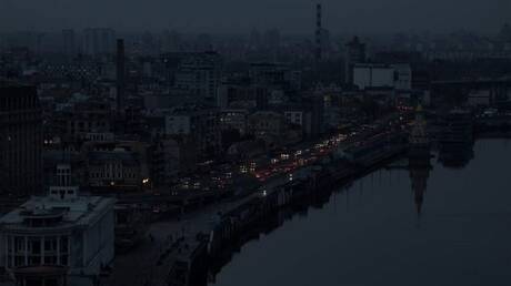 حالات الطوارئ في كييف وسبع مناطق بسبب انقطاع التيار الكهربائي