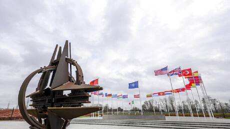 إلى أين تتجه رياح الناتو بمقياس المادتين 4 و5 من ميثاق الحلف؟