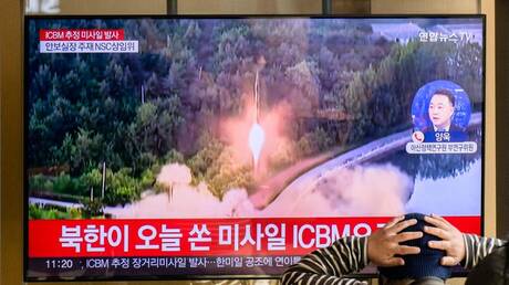 خبراء: كوريا الشمالية أحرزت تقدما ملموسا في إطلاق صاروخ باليستي عابر للقارات