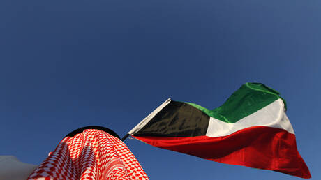 الكويت تعلن مفاجأة للمصريين بشأن إصدار التأشيرات
