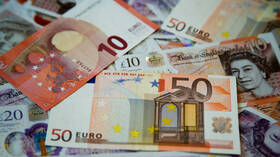 بورصة "وول ستريت" في المنطقة الحمراء بعد قرار الفدرالي الأمريكي 4 على خطى الفدرالي الأمريكي.. بنك إنجلترا يقر أكبر زيادة في 33 عاما