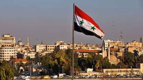 حميميم: الطيران السوري يشن غارات عنيفة على النصرة ردا على مقتل 5 جنود سوريين