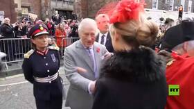 للمرة الثانية في أقل من شهر.. رشق الملك تشارلز بالبيض