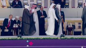 داعية إسلامي مشهور في مصر يسخر من دعوة قطر للإسلام في كأس العالم ومنع الخمر 4 علاء مبارك يهاجم قطر ويعلق على حضور السيسي افتتاح كأس العالم