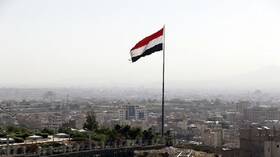 بالرصاص وفي مكان عام.. الحكم على قاتل طفلة يمنية بالإعدام