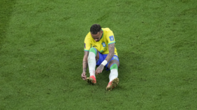 طبيب منتخب البرازيل يكشف طبيعة إصابة نيمار