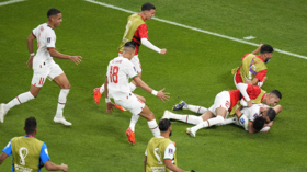 صورة للاعبي المنتخب المغربي بعد فوزهم على بلجيكا تشعل مواقع التواصل