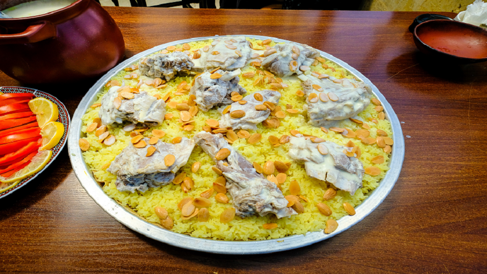 المنسف الأردني والعود السوري والخنجر العماني وحداء الإبل في قائمة اليونسكو!