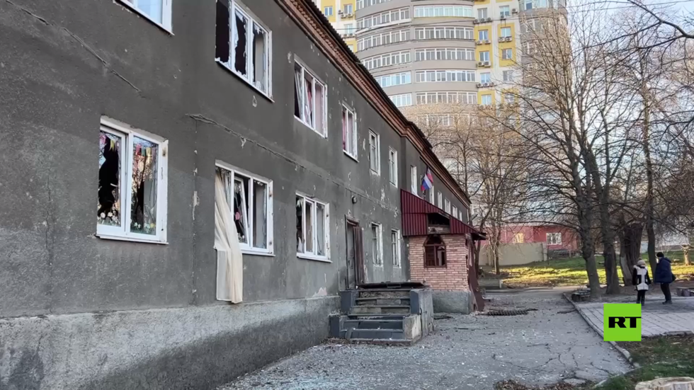 آثار القصف الأوكراني الجديد على دونيتسك