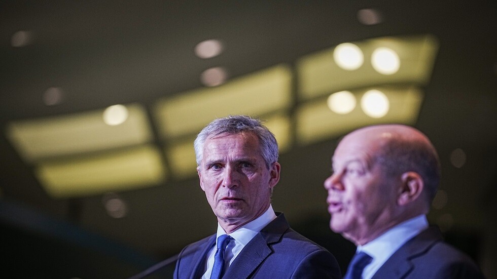 شولتس يقرّ بنقص الذخيرة لدى الجيش الألماني