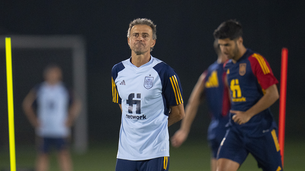 منتخب إسبانيا يستعين بأشهر طبيب نفسي قبيل مواجهة المغرب في مونديال قطر