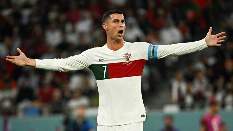 بينهم 5 لاعبين عرب.. رونالدو يتصدر التشكيلة الأسوأ لمجموعات مونديال قطر