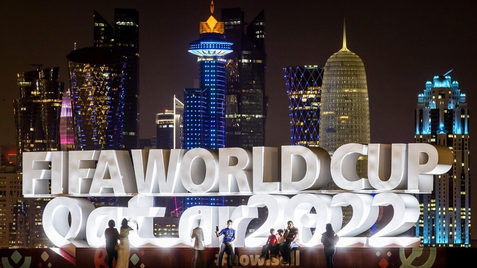 دور الـ16 لمونديال قطر.. موعد مباراتي اليوم الأحد والقنوات الناقلة