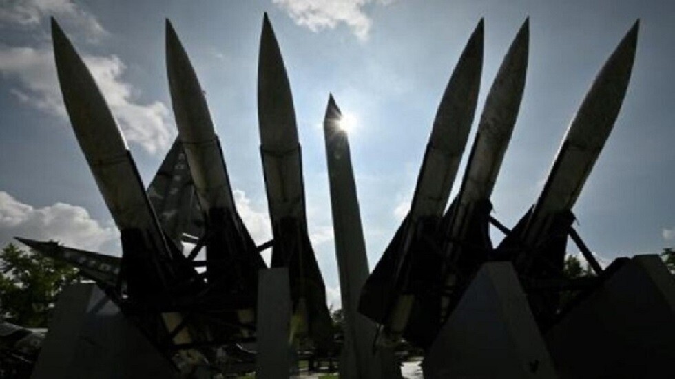 تقرير دولي يرصد تباطأ في نمو تجارة الأسلحة بسبب مشاكل ناجمة عن الإمداد