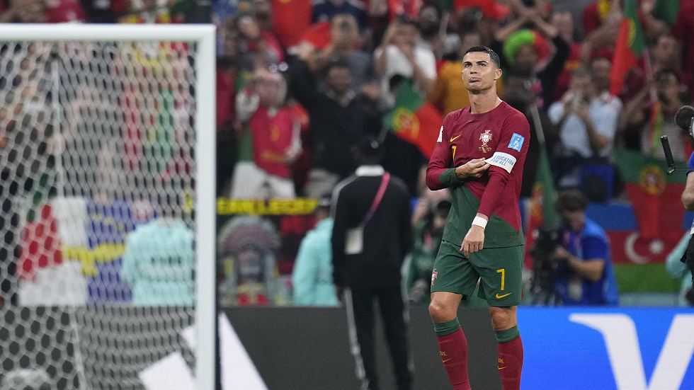 الاتحاد البرتغالي يعلق على أنباء تهديد رونالدو بمغادرة معسكر المنتخب في قطر