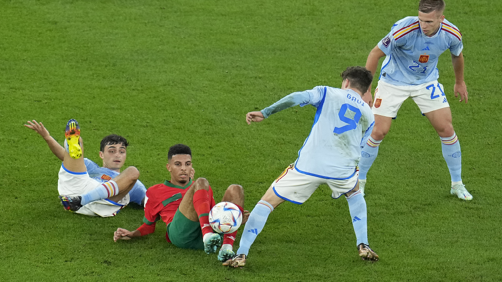 انضم للمغرب بالصدفة.. من هو عز الدين أوناحي الذي أثار دهشة إنريكي؟