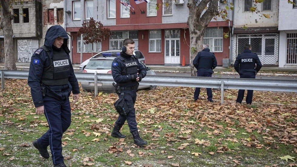 رئيس وزراء كوسوفو يدعو "الناتو" لإزالة المتاريس الصربية عن الطرق