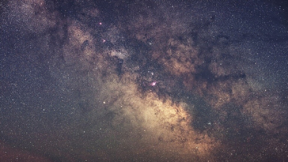 علماء: جسيمات المادة المضادة قد تعبر درب التبانة وتصل الأرض من دون أن تصطدم بالمادة العادية