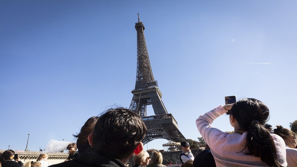 فرنسا تتعهد بتقديم 530 مليون يورو لإعمار البنية التحتية في أوكرانيا