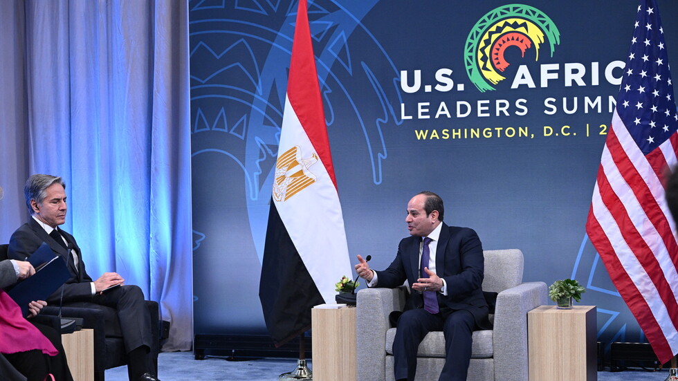 السيسي يتحدث مع بلينكن عن مسألة حيوية ووجودية بالنسبة لمصر ويشكر واشنطن على دعمها واهتمامها