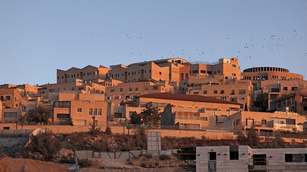 عطاءات لبناء ألف وحدة استيطانية بالقدس