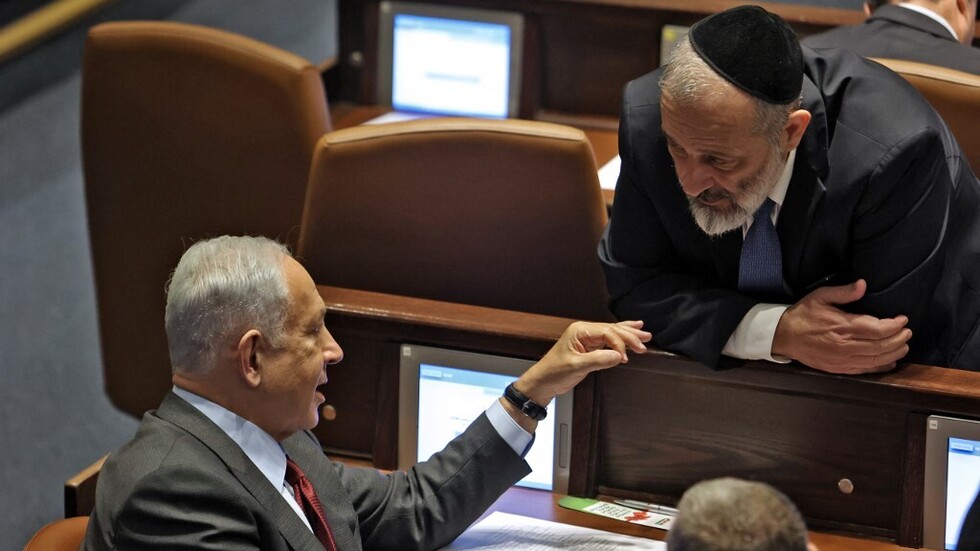 نتنياهو يعد باستبعاد الأحزاب الأرثوذكسية المتشددة من الخدمة العسكرية