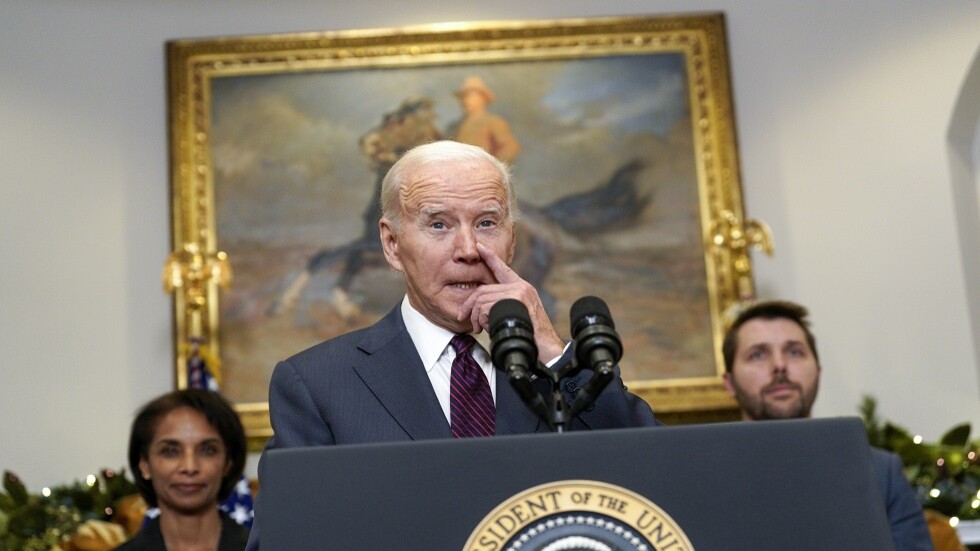 بايدن في مأزق..