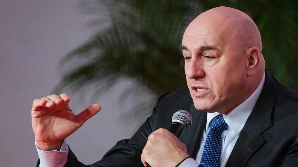 وزير الدفاع الإيطالي: الشروط متاحة لطاولة سلام توقف الحرب في أوكرانيا