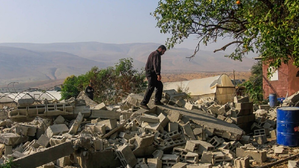 القوات الإسرائيلية تهدم منزلين شرق أريحا