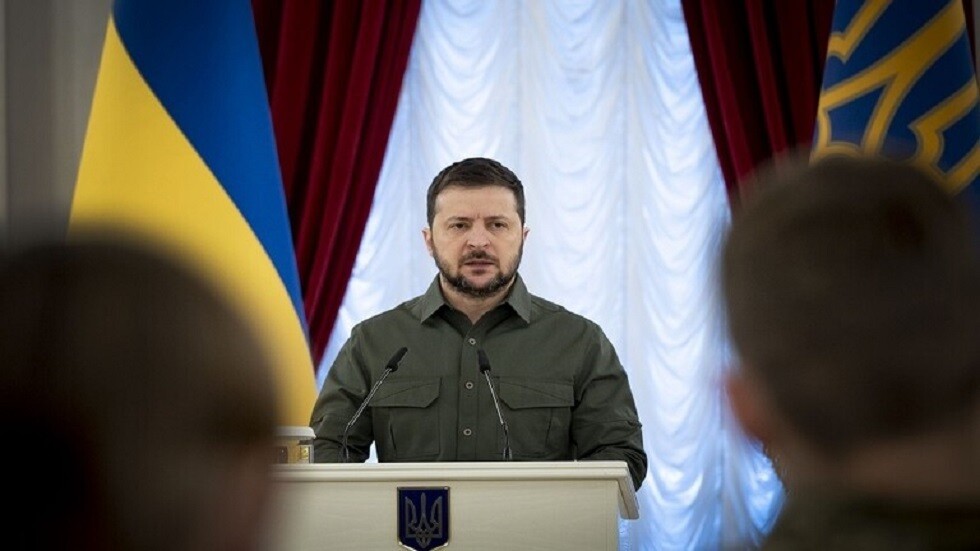 "بوليتيكو": صبر قادة الغرب تجاه زيلينسكي يكاد ينفد