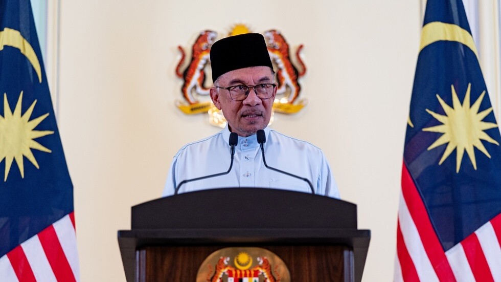 رئيس الوزراء الماليزي يحظى بثقة البرلمان