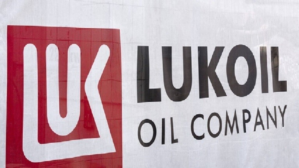 "لوك أويل" تؤكد عدم توريد مشتقاتها النفطية إلى أوكرانيا