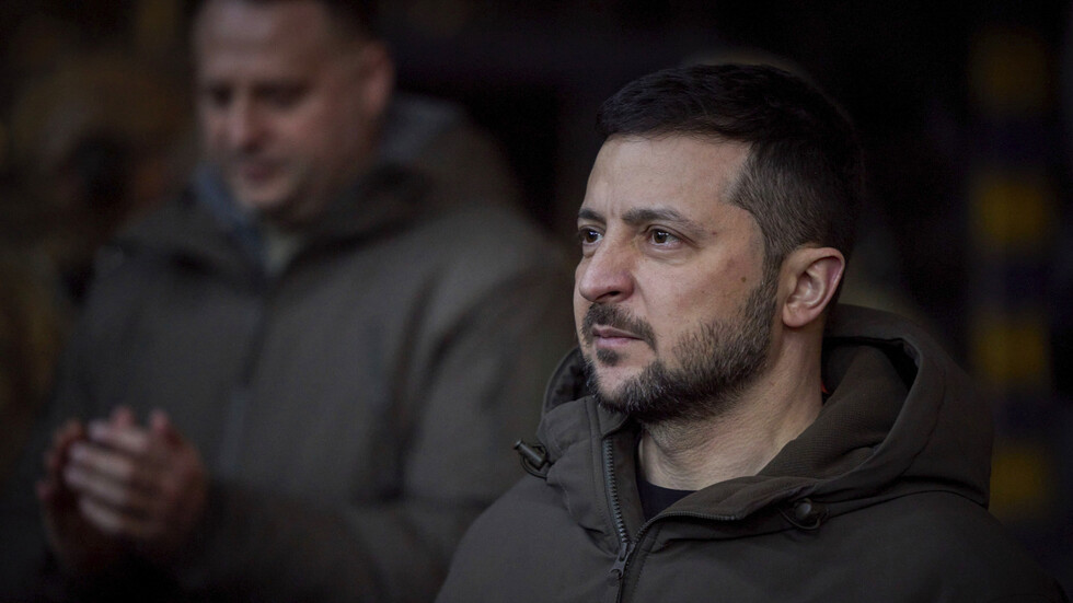 زعيم الديمقراطيين يعلق على خطاب زيلينسكي المرتقب أمام الكونغرس الأمريكي