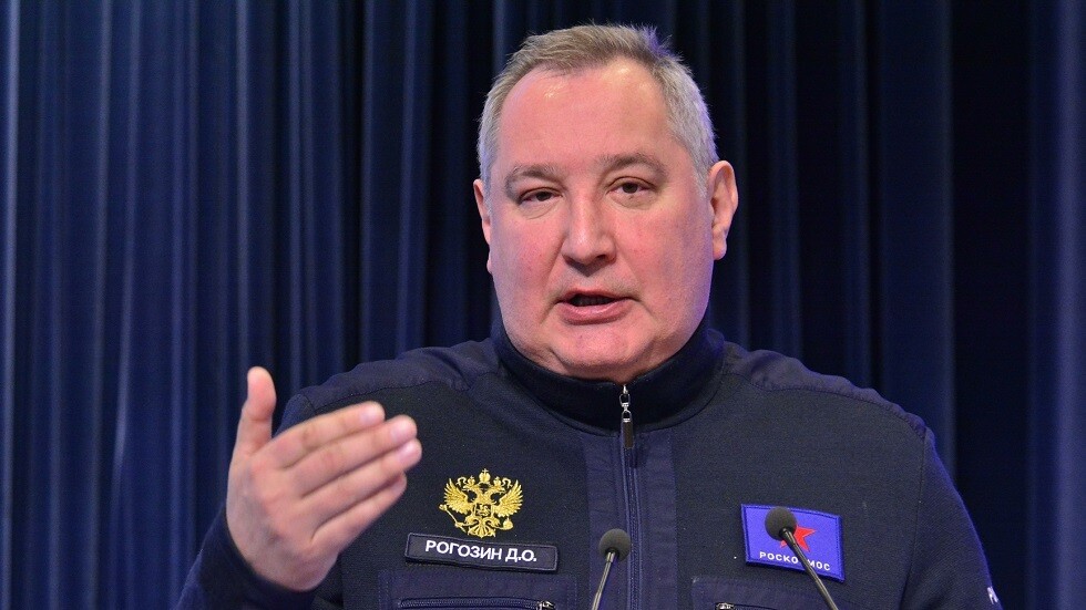 روغوزين يخضع لعملية جراحية بعد إصابته بشظية معدنية