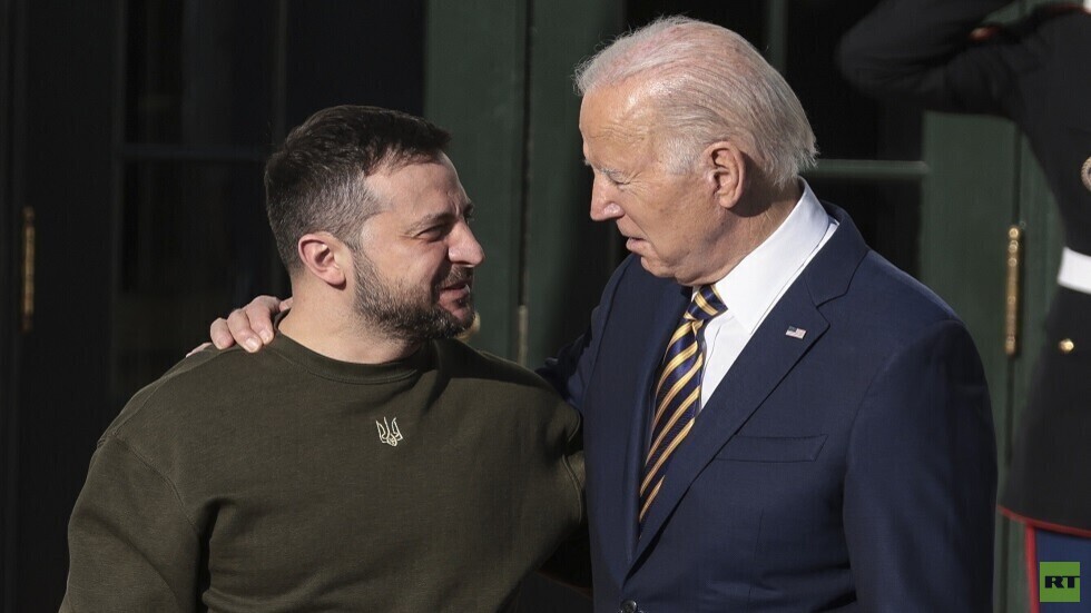 خبير: زيارة زيلينسكي لواشنطن تنطوي على خطر التصعيد في أوكرانيا