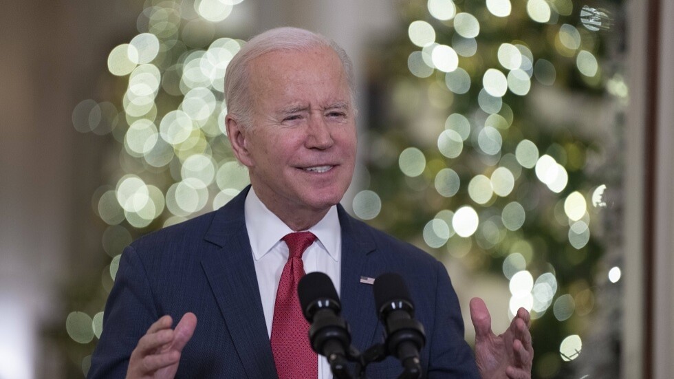بايدن يتمنى لبلاده بمناسبة عيد الميلاد التخلص من