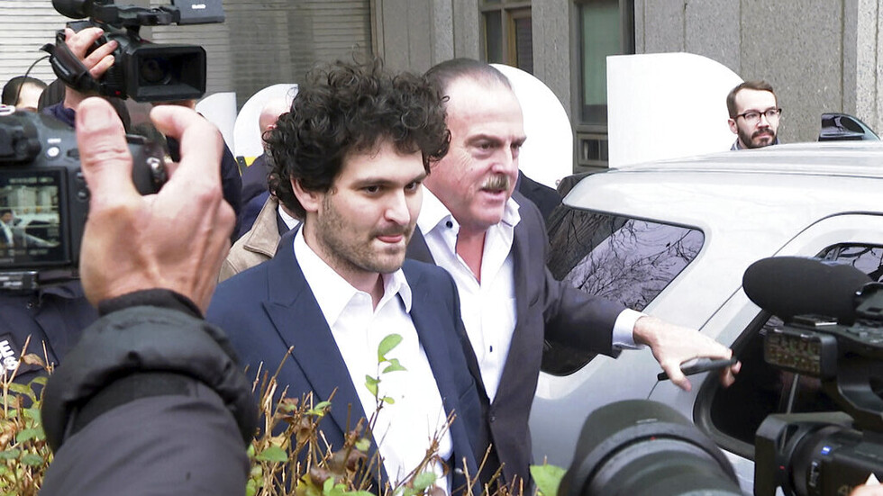 الإفراج عن مؤسس FTX للعملات المشفرة مقابل كفالة 250 مليون دولار