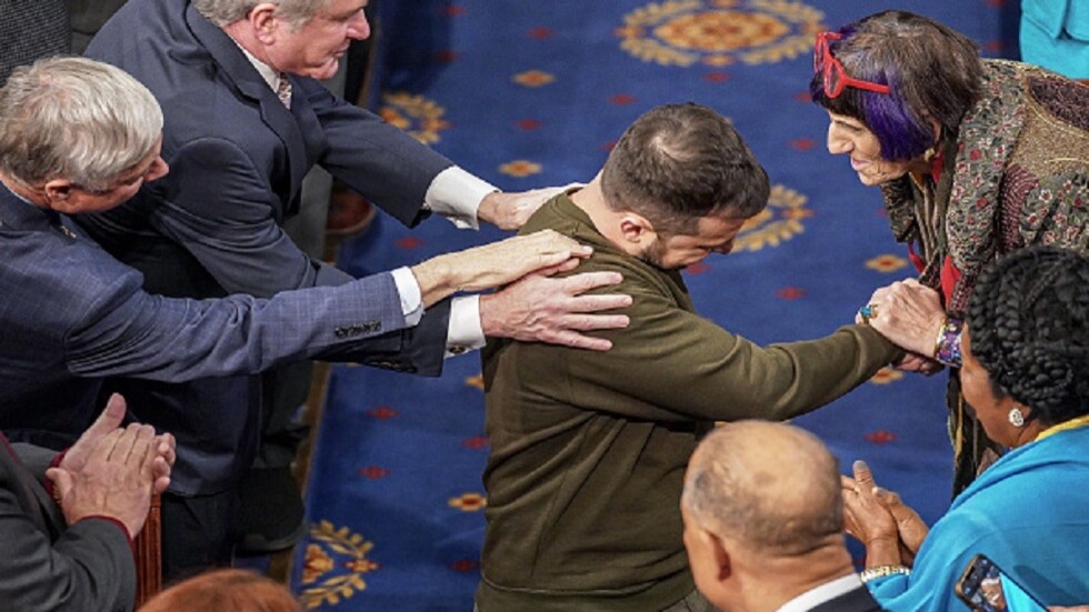 السفير أنتونوف: زيارة زيلينسكي إلى واشنطن تظهر عدم استعدادها وكييف للسلام