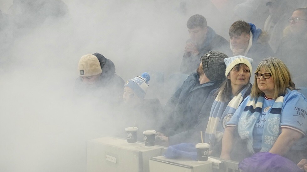 "إصابة فتاة مراهقة".. الشرطة تحقق في أحداث مباراة مانشستر سيتي وليفربول