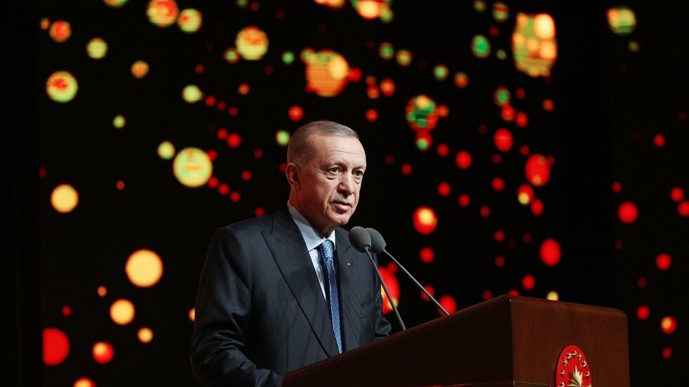 أبرزها مقاتلة محلية.. أردوغان يكشف عن فخر مشاريع تركيا للعام 2023