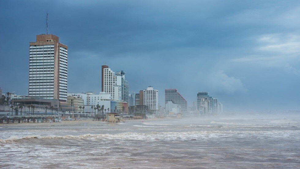 الفيضانات والسيول تغرق غزة وتل أبيب (صور + فيديو)