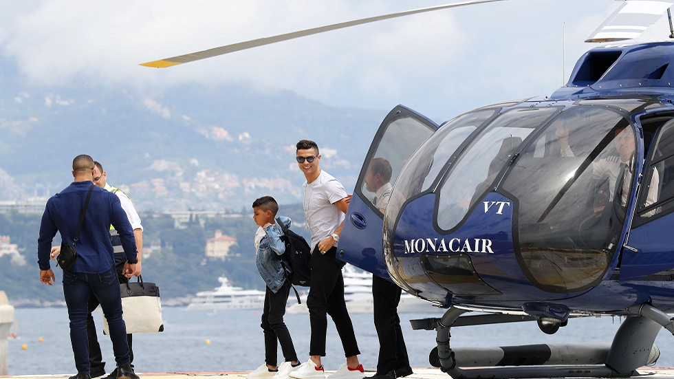 كريستيانو جونيور يعود لريال مدريد.. فما مصير رونالدو الأب؟