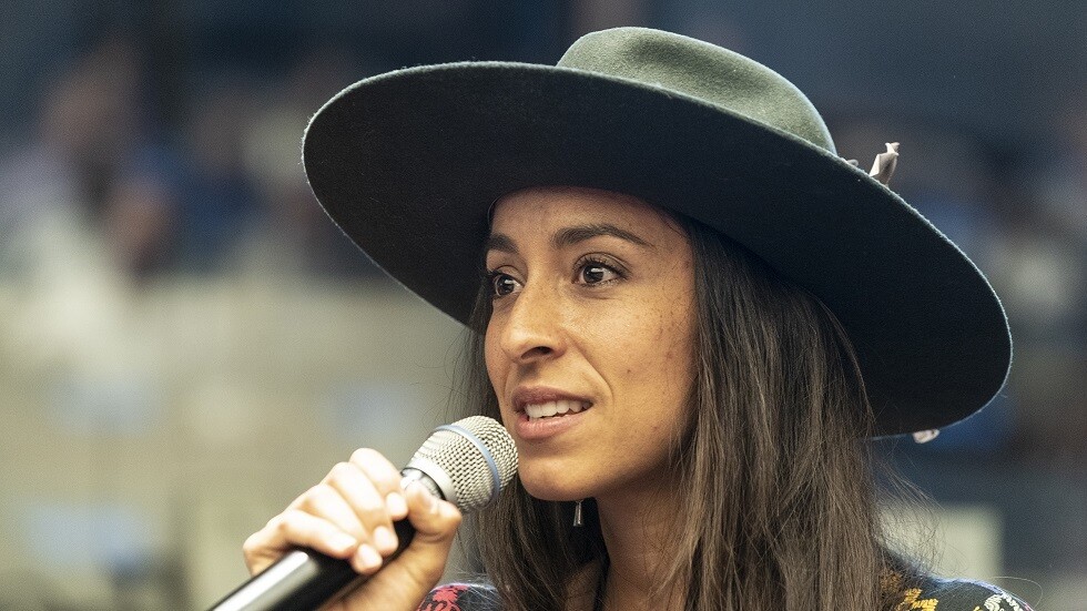 حفيدة تشارلي تشابلن تعبت من تصوير روس "أشرارا" في السينما الغربية